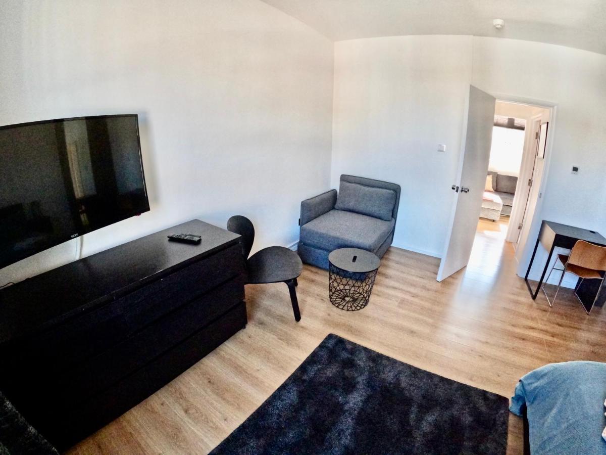 Lovely One Bedroom Flat London Exterior foto